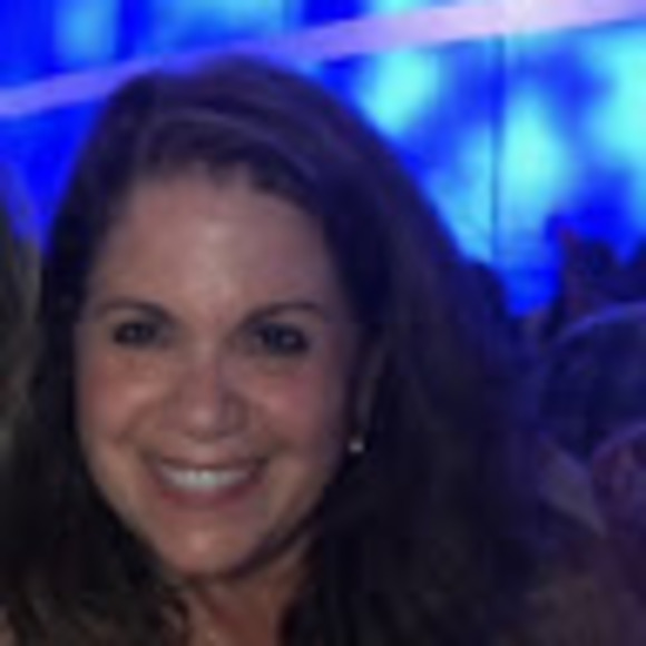 Meet your Posher, Deb - Picture 1 of 1